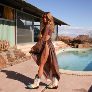 Langärmeliges Kleid mit Cut-Outs - Kosmic Kat